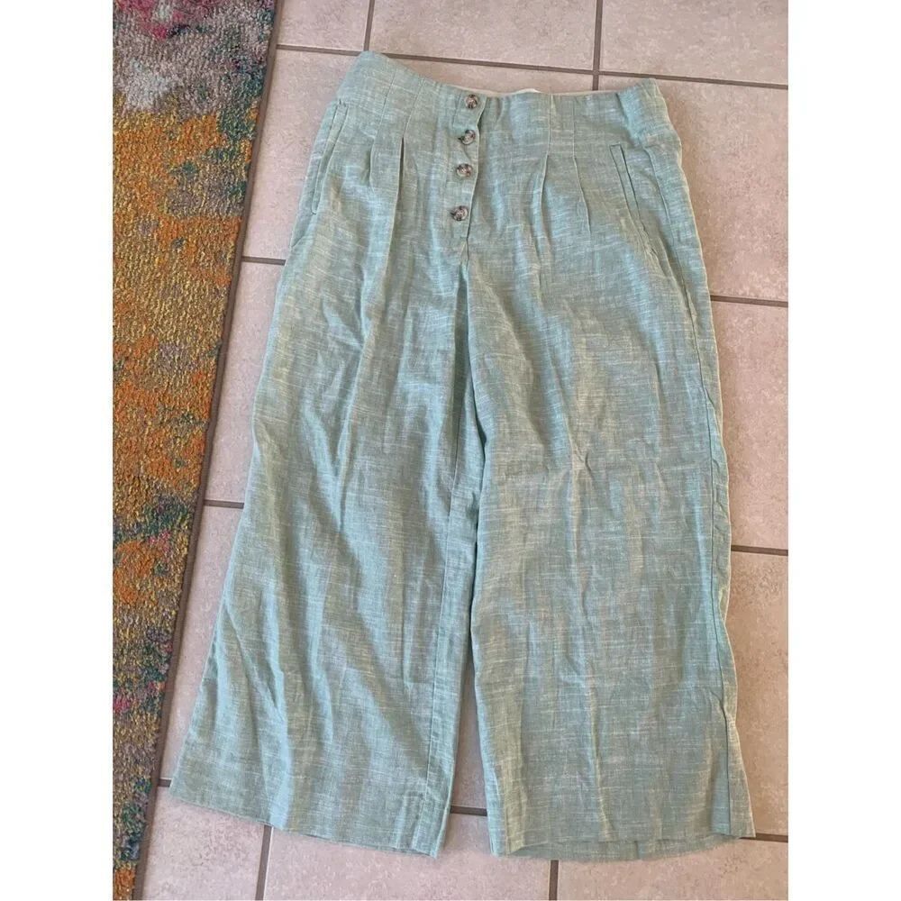 Violets & Roses Linen Crop Pants - Picture 3 of 12